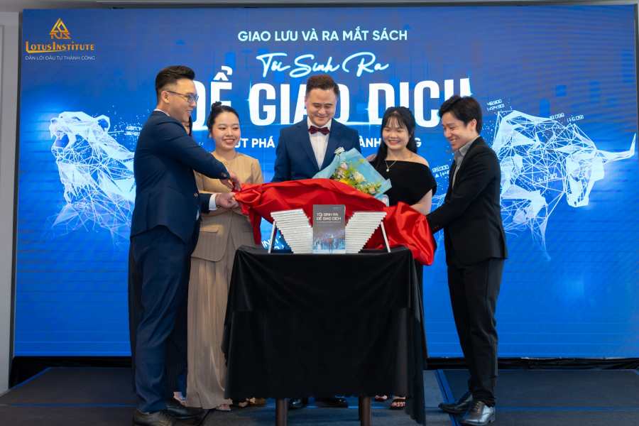 [Báo Doanh Nhân Ngày Nay] Lotus Institute Truyền Cảm Hứng Và Kiến Thức Thực Chiến Cho Nhà Đầu Tư Việt